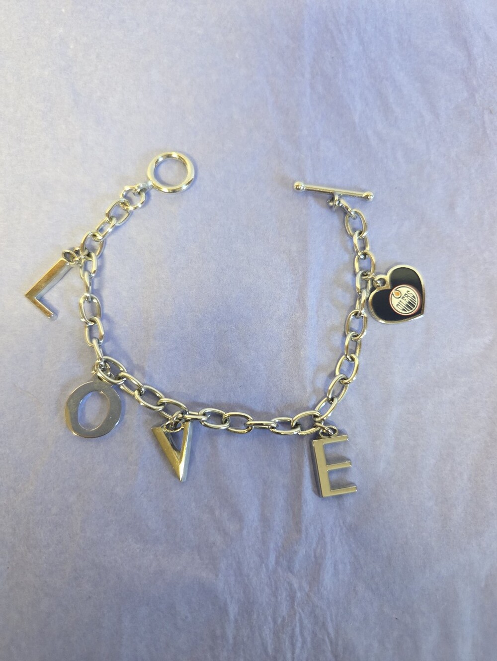 Vintage 2008 NHL Edmonton Oilers Gold-tone "LOVE" Charm Bracelet